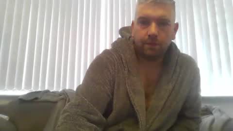 ch33ky85 online show from November 10, 2025, 10:47 am