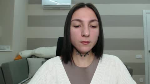 Kate online show from December 25, 2024, 4:54 am