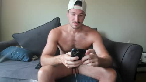 Snapshot of chadpowerz chatting on July 16, 2026, 4:02 pm Lydong online show from July 16, 2026, 4:02 pm