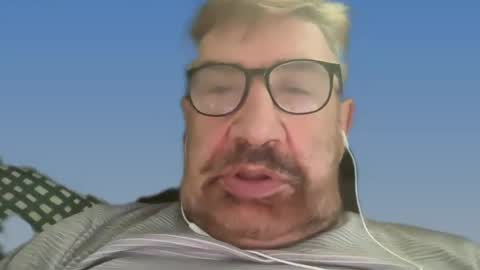 Snapshot of champsex305610 chatting on January 26, 2025, 3:17 am champsex305610 online show from January 26, 2025, 3:17 am