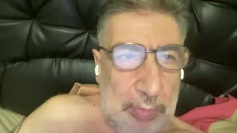 Snapshot of champsex305610 chatting on November 17, 2025, 4:57 pm champsex305610 online show from November 17, 2025, 4:57 pm