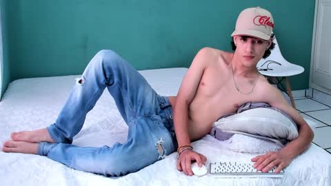 Snapshot of chandler_kenji chatting on December 9, 2024, 4:15 pm Kenji online show from December 9, 2024, 4:15 pm