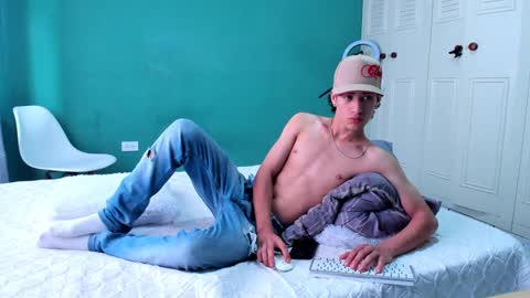 Snapshot of chandler_kenji chatting on January 4, 2025, 6:40 pm Kenji online show from January 4, 2025, 6:40 pm