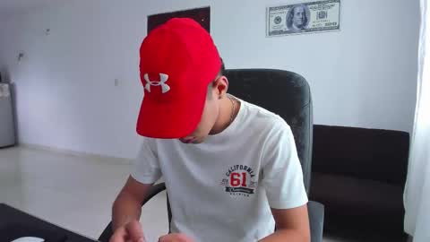 Snapshot of chandler_kenji chatting on October 11, 2025, 5:33 pm Kenji online show from October 11, 2025, 5:33 pm