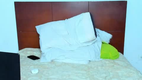 Snapshot of chandler_kenji chatting on April 11, 2026, 7:45 am Kenji online show from April 11, 2026, 7:45 am