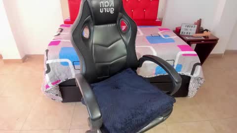          online show from February 24, 2025, 6:58 pm