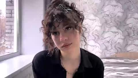 Amelia online show from October 10, 2025, 6:45 am