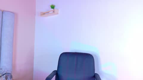 C H A N E L online show from October 16, 2025, 2:56 am