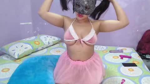 Snapshot of chanelhernandez10 chatting on February 10, 2026, 5:33 am ChanelH1009 online show from February 10, 2026, 5:33 am