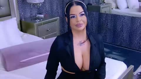 chanelledy1 online show from December 16, 2025, 3:33 am