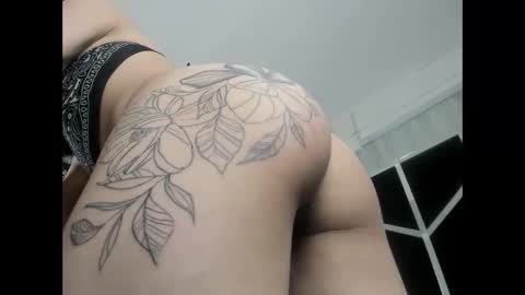 chaniesmith69x online show from November 9, 2025, 4:33 am
