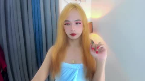 Snapshot of chantal_fuck chatting on September 25, 2025, 8:18 am chantal_fuck online show from September 25, 2025, 8:18 am