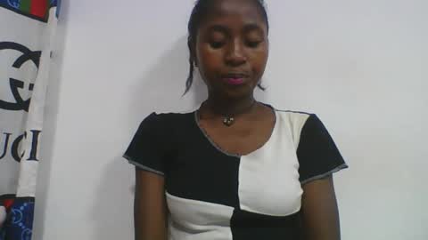 Snapshot of chantale483461 chatting on March 9, 2026, 5:33 am chantale483461 online show from March 9, 2026, 5:33 am