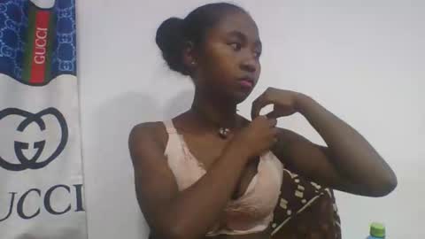 Snapshot of chantale483461 chatting on March 23, 2026, 5:55 am chantale483461 online show from March 23, 2026, 5:55 am