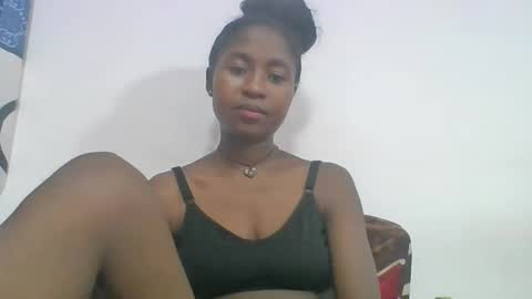 Snapshot of chantale483461 chatting on March 24, 2026, 6:07 am chantale483461 online show from March 24, 2026, 6:07 am