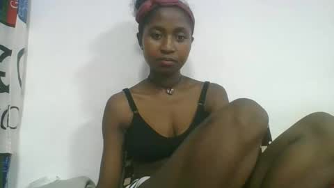 Snapshot of chantale483461 chatting on March 25, 2026, 4:02 pm chantale483461 online show from March 25, 2026, 4:02 pm