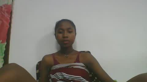 Snapshot of chantale483461 chatting on March 27, 2026, 6:19 am chantale483461 online show from March 27, 2026, 6:19 am