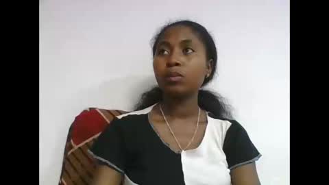 chantale483461 online show from May 11, 2026, 4:04 pm