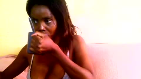 Snapshot of chante665 chatting on December 17, 2024, 7:40 am chante665 online show from December 17, 2024, 7:40 am