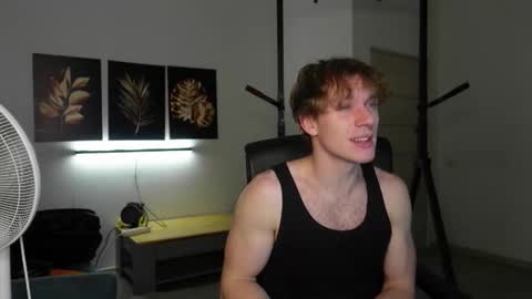 Snapshot of charles_dreams chatting on November 19, 2025, 5:24 pm CHARLES DREAMS online show from November 19, 2025, 5:24 pm