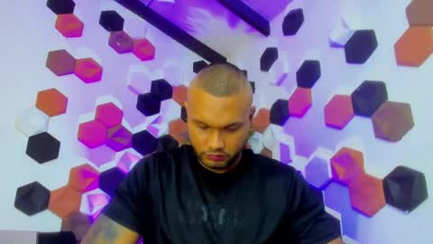 CharlieGrifinX online show from May 25, 2026, 9:10 pm