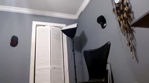 Snapshot of charlieprospect chatting on February 10, 2026, 9:30 pm Charlie Prospect online show from February 10, 2026, 9:30 pm