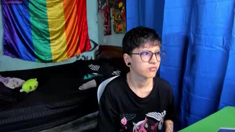 Charlie online show from December 15, 2025, 9:52 pm