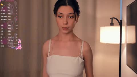 Yumi online show from February 12, 2026, 7:14 am