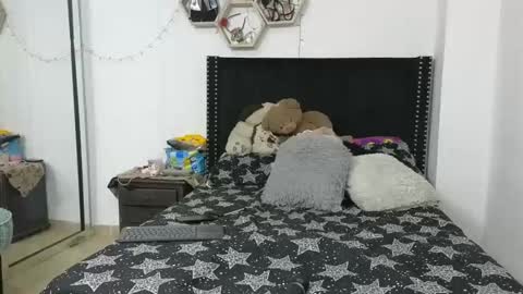 Snapshot of charlotte_027 chatting on February 11, 2025, 8:48 am charlotte_027 online show from February 11, 2025, 8:48 am