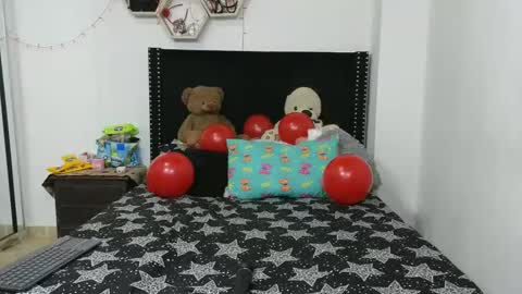 Snapshot of charlotte_027 chatting on February 15, 2025, 10:11 am charlotte_027 online show from February 15, 2025, 10:11 am