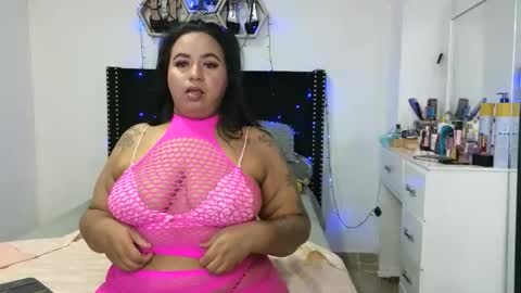 Snapshot of charlotte_027 chatting on January 18, 2026, 3:32 am charlotte_027 online show from January 18, 2026, 3:32 am