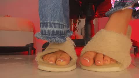 charlotte  grey online show from March 26, 2026, 8:14 pm