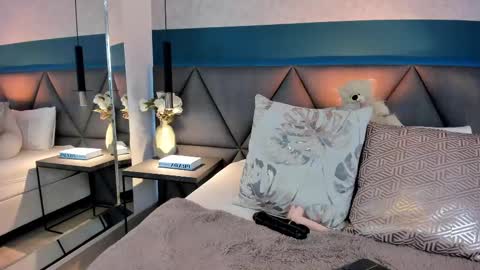 Charlotte online show from February 16, 2025, 6:32 pm