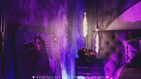 Charlotte online show from April 9, 2026, 3:28 pm