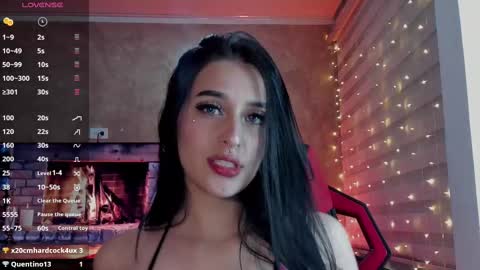 Snapshot of charlotte_greys chatting on March 12, 2025, 1:47 am Charlotte online show from March 12, 2025, 1:47 am