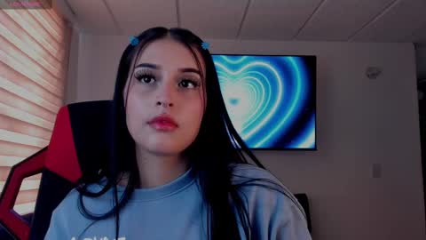 Snapshot of charlotte_greys chatting on September 23, 2025, 8:34 pm Charlotte online show from September 23, 2025, 8:34 pm