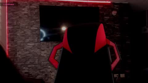 Charlotte  online show from February 10, 2026, 8:57 pm