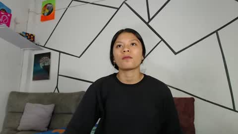 Snapshot of charlotte_vickie chatting on June 17, 2026, 11:23 am Charlotte online show from June 17, 2026, 11:23 am
