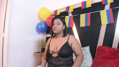 charlottebello_ online show from June 17, 2026, 12:29 pm
