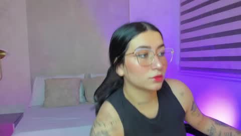 Charlottee online show from May 20, 2026, 2:07 am