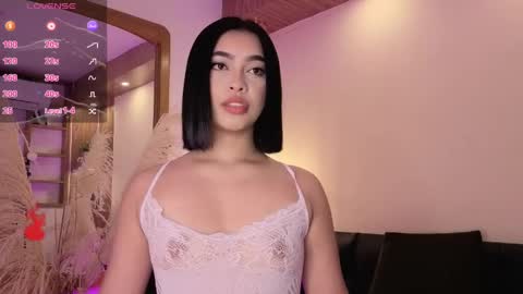 Charlote online show from May 26, 2026, 3:02 am