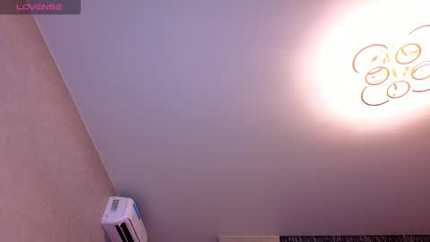 charlotteharuko online show from March 3, 2026, 11:32 pm