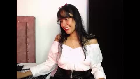 charlottekiss99 online show from March 28, 2026, 2:16 pm