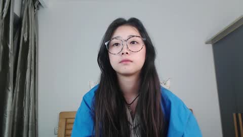 Snapshot of charlottelin chatting on December 17, 2024, 3:17 pm Charlotte online show from December 17, 2024, 3:17 pm