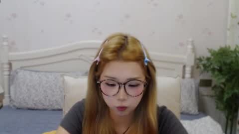 Snapshot of charlottelin chatting on October 11, 2025, 12:26 pm Charlotte online show from October 11, 2025, 12:26 pm