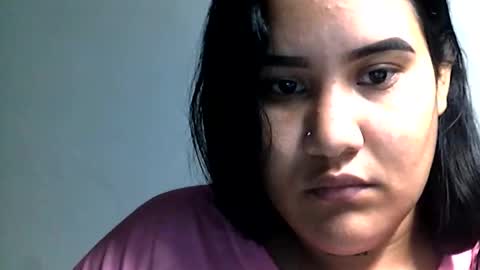 charlottequeen_21 online show from June 10, 2026, 3:55 pm