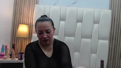 Charlotte  Schmidt online show from July 9, 2026, 11:36 am