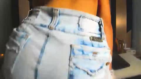 charlottesexrs online show from March 11, 2026, 1:44 am