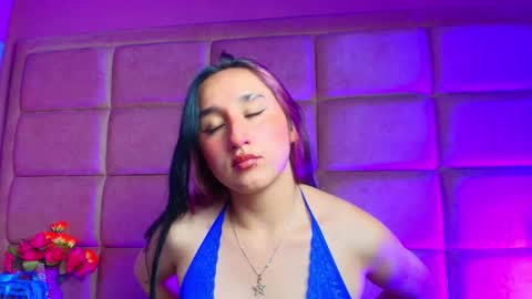charlottestuart_ online show from March 6, 2026, 3:25 am