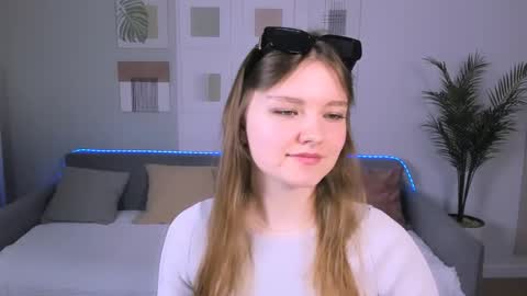 Im Eva online show from May 9, 2026, 12:32 pm